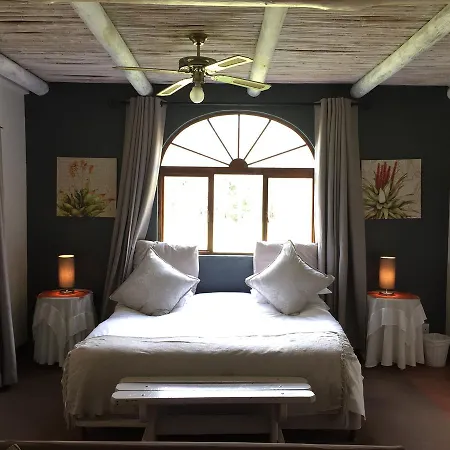 Franschhoek Country Cottages-3