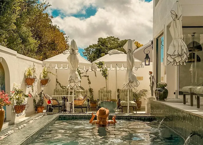 Le Petit Manoir Boutique Hotel